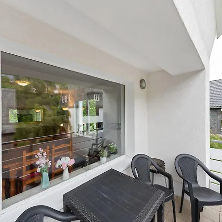 別荘 Schoenes In Mit Terrasse ヴィンターベルク